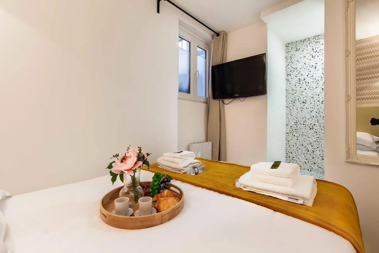 Amazing Apartment 1Br6P Apartment - Tour Eiffel Champs De Mars 0A Paryż